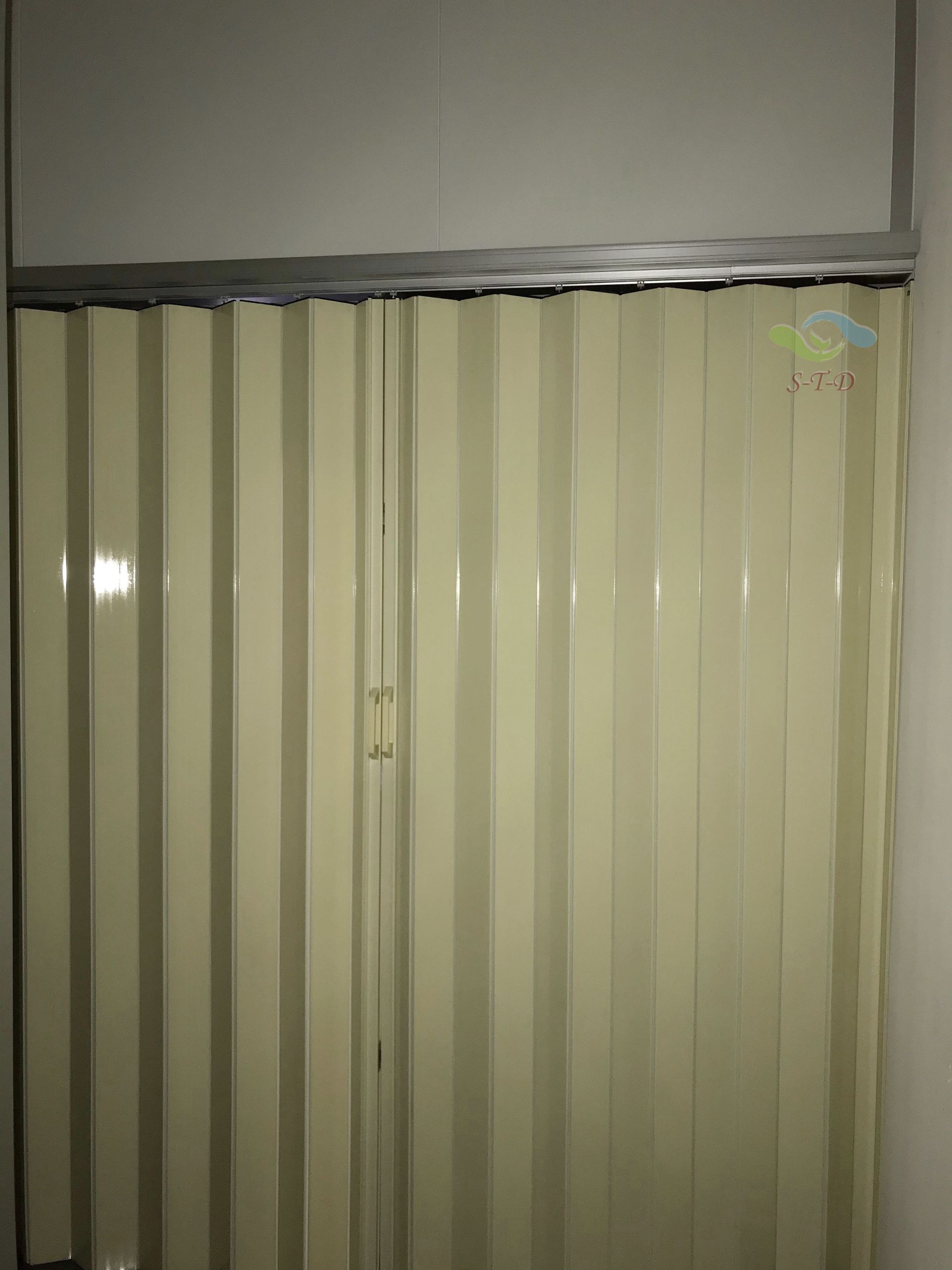 廠房-百褶拉門