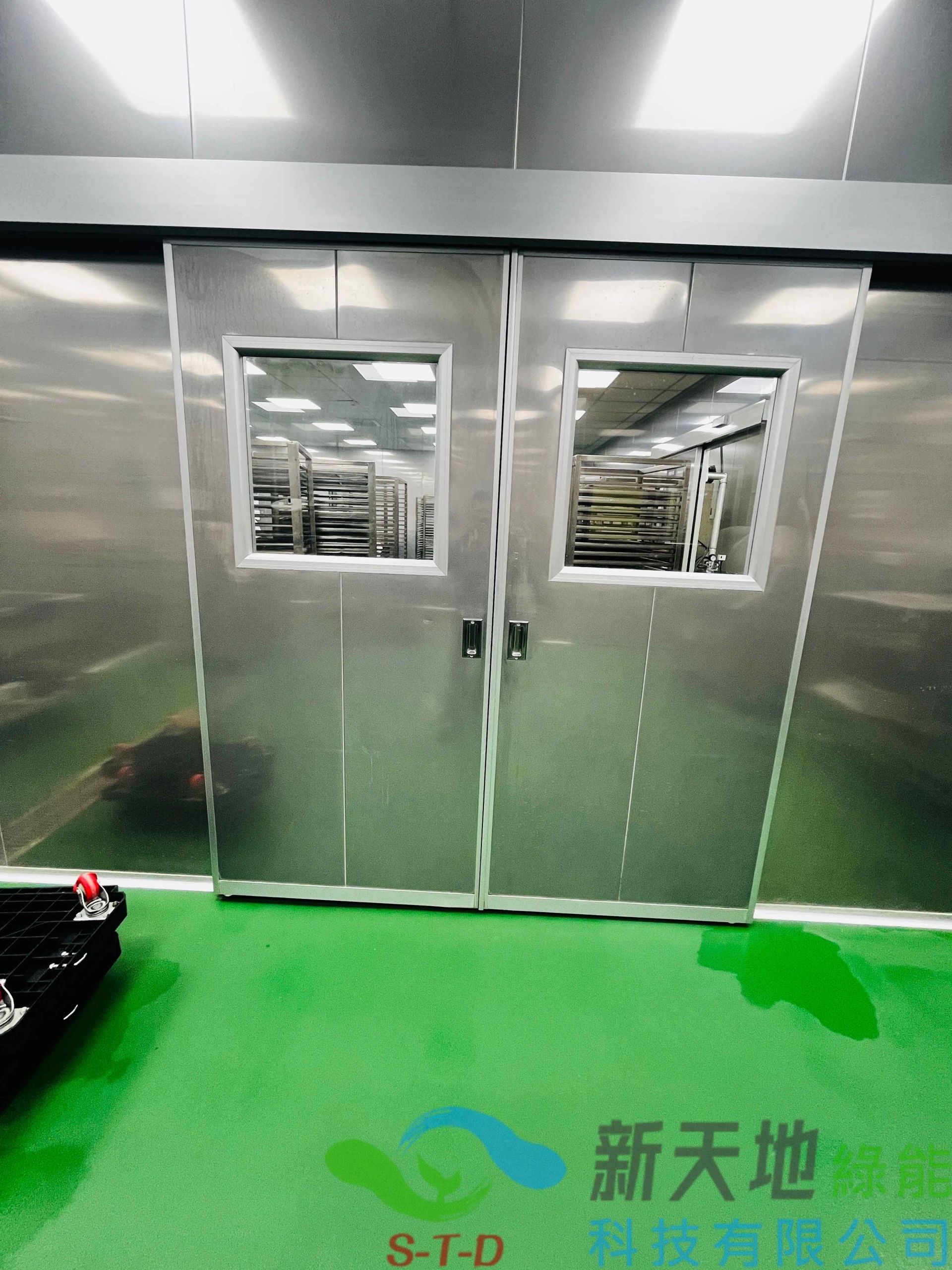 雙面不鏽鋼-雙開庫板手拉門